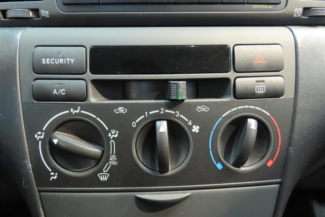 TOYOTA Corolla 2004