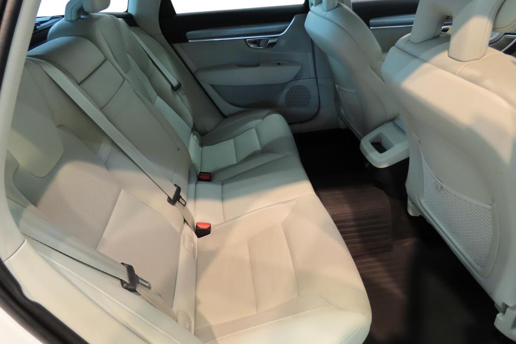 Volvo V90 2017