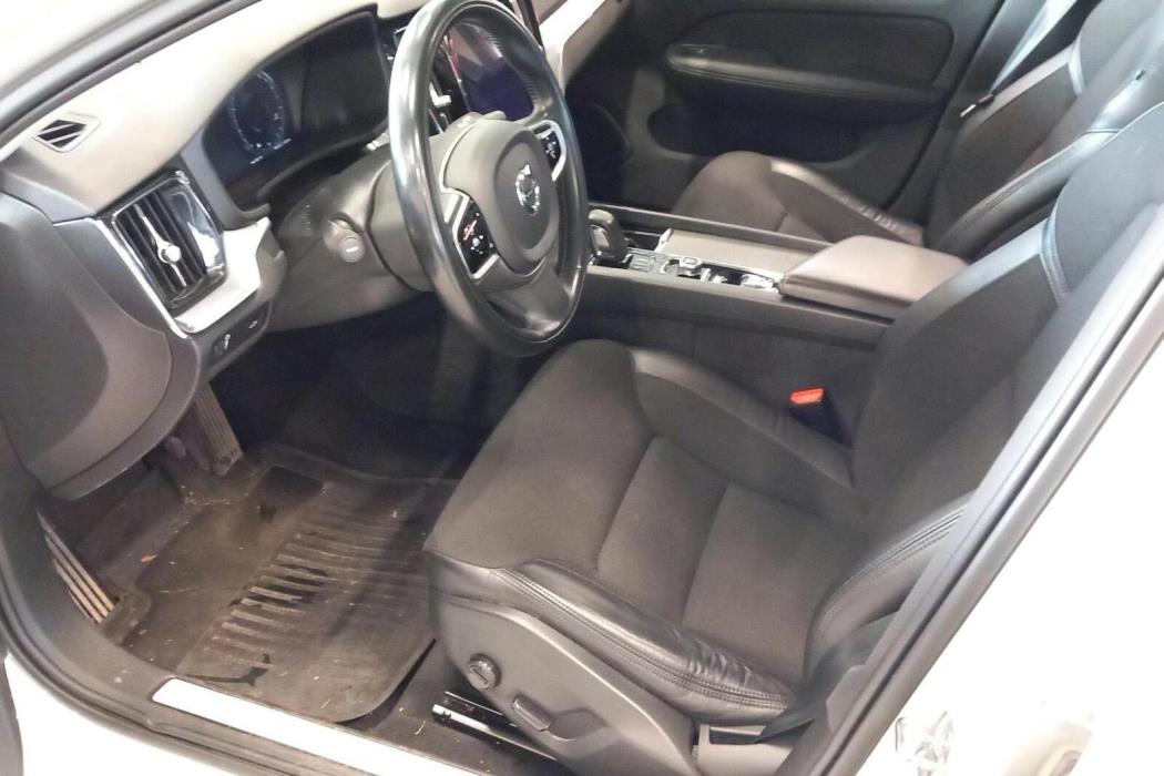Volvo V60 2021