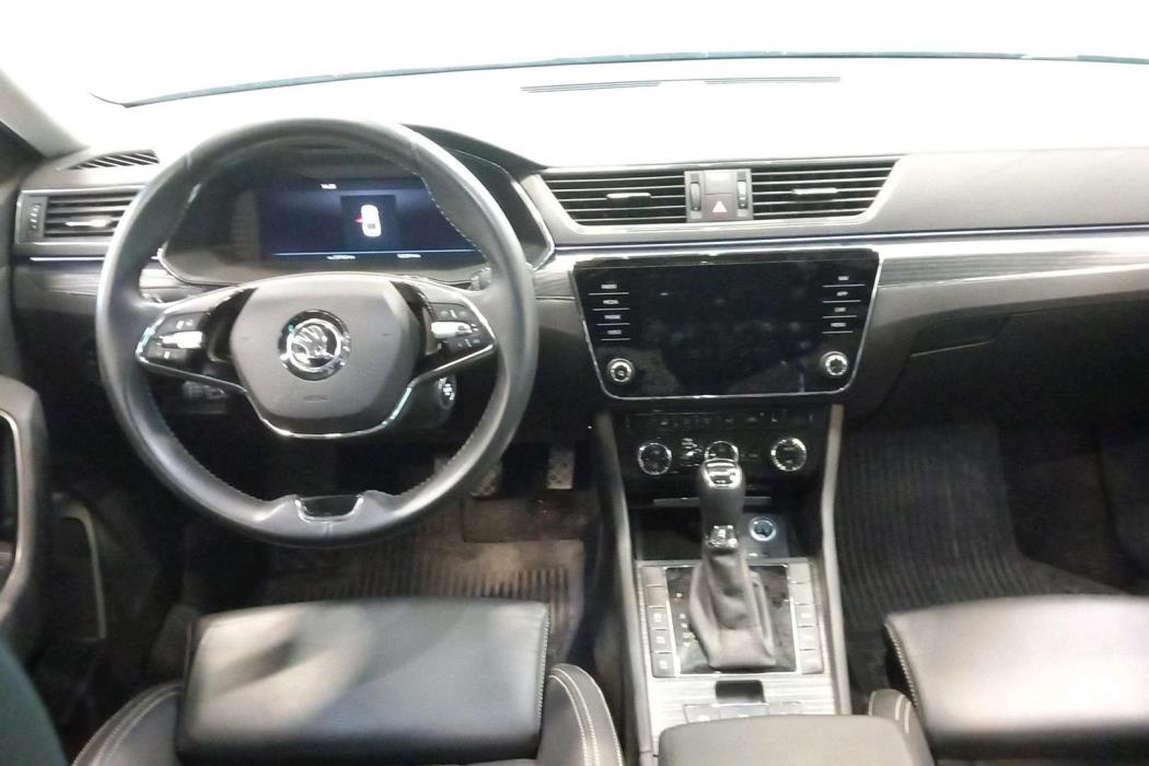 Skoda Superb 2023