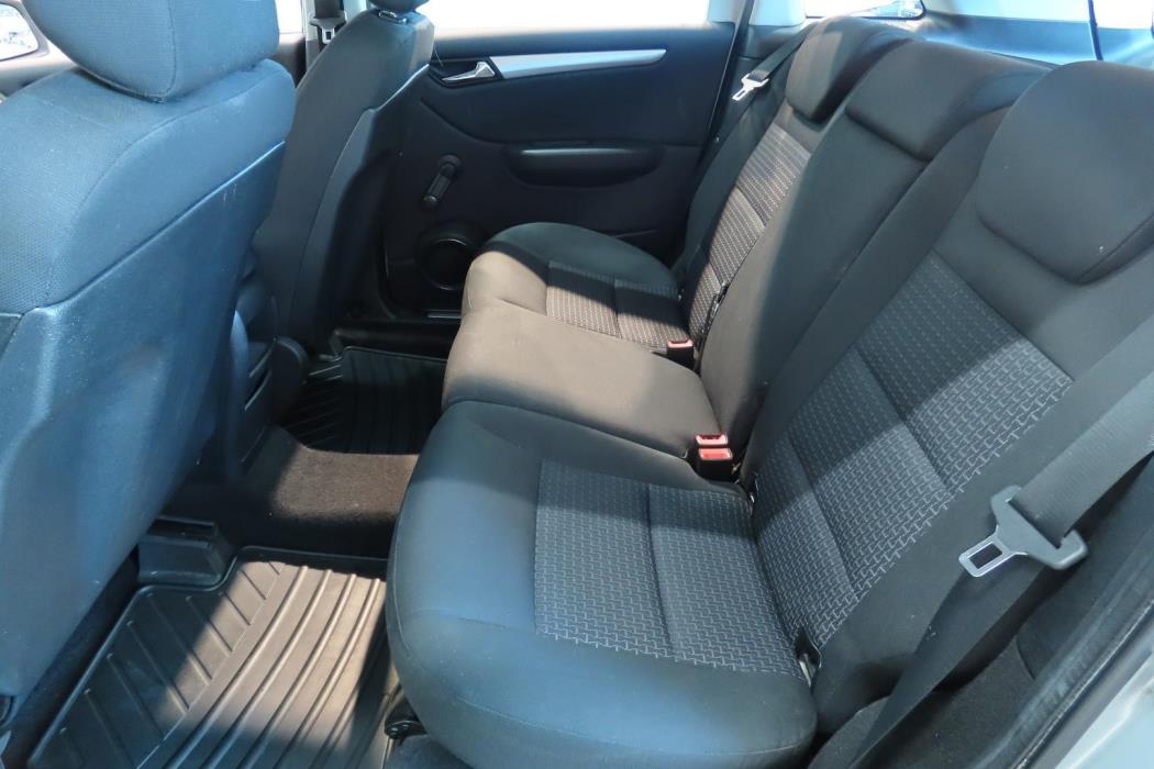 MERCEDES-BENZ B 2009