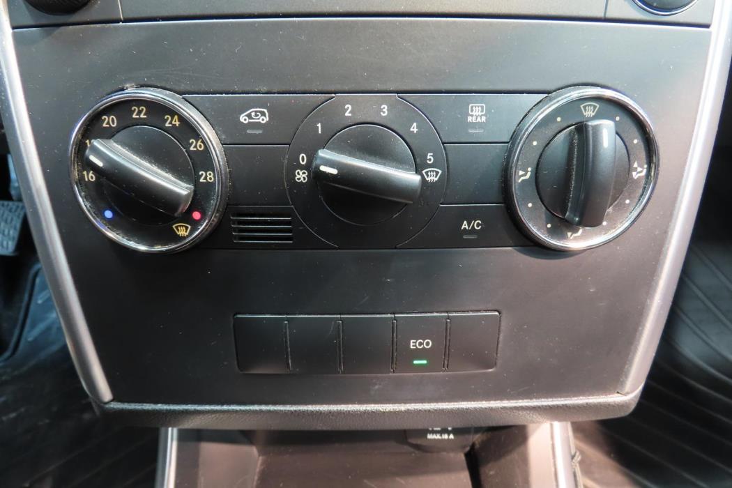 MERCEDES-BENZ B 2009
