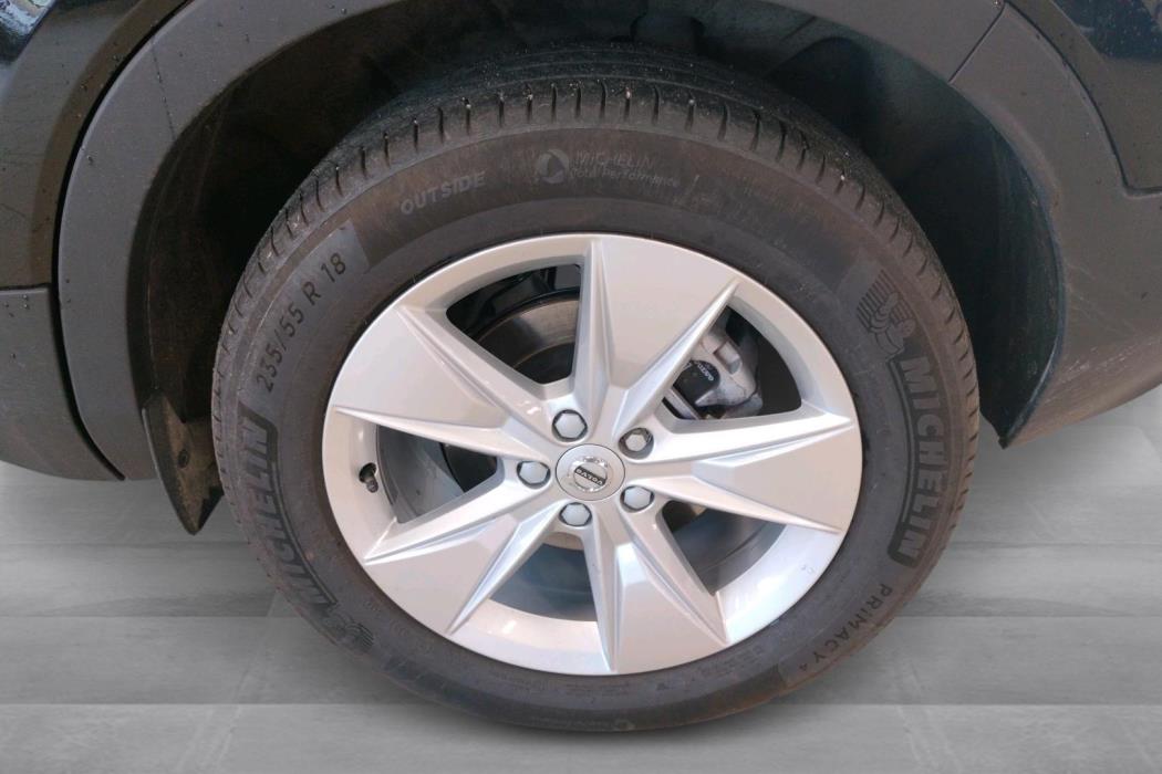 VOLVO XC40 2022