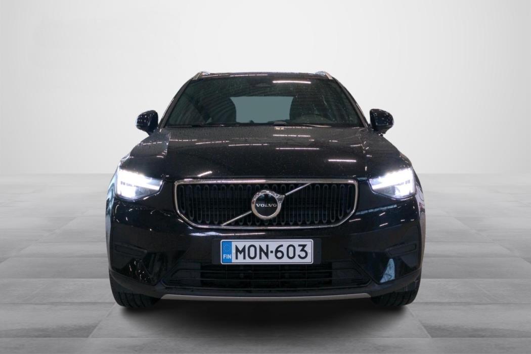 VOLVO XC40 2022