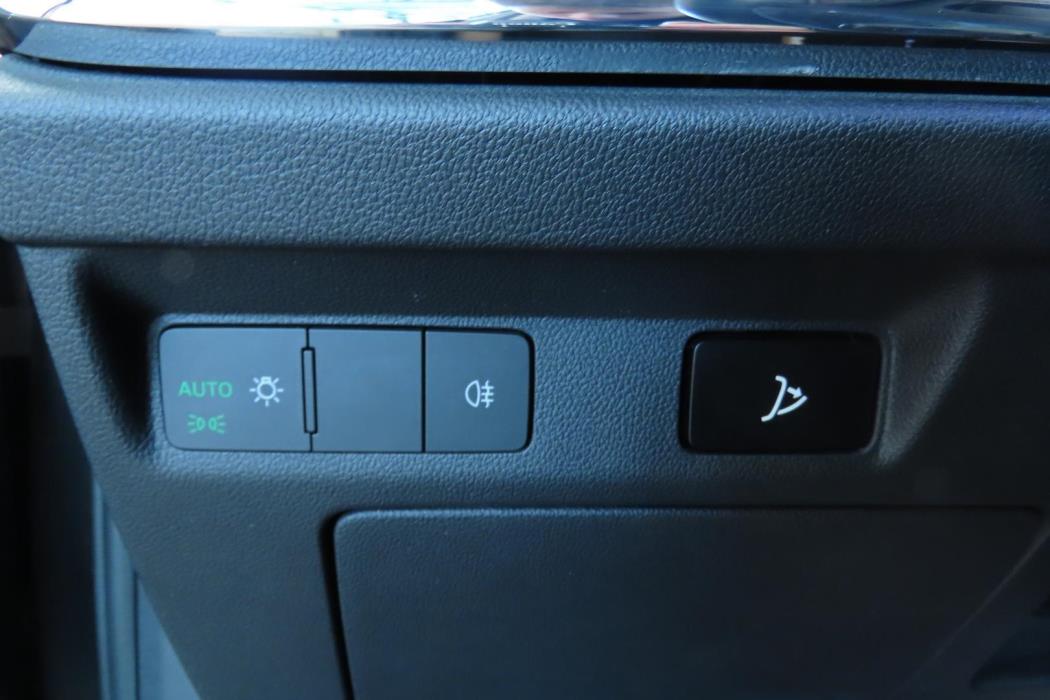 SKODA Enyaq 2023
