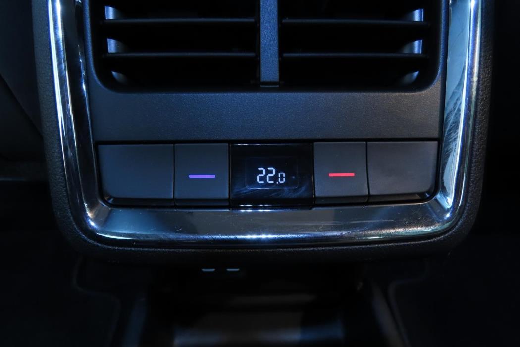 SKODA Enyaq 2023