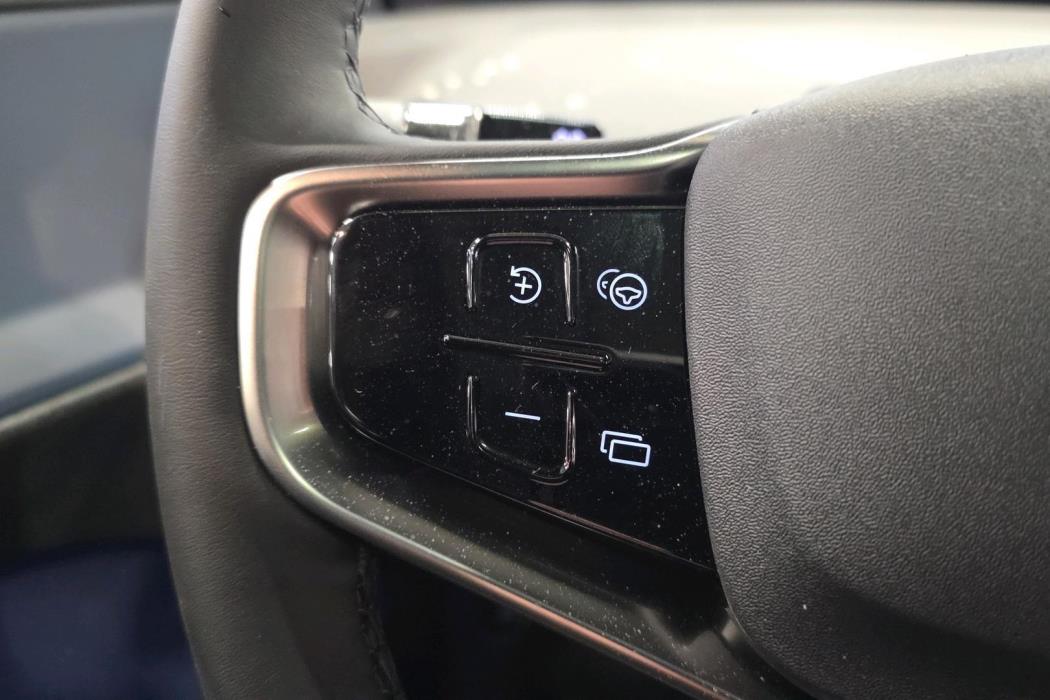 Volvo EX30 Cross Country 2025