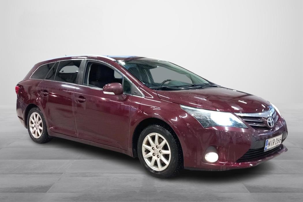 Toyota Avensis 2013