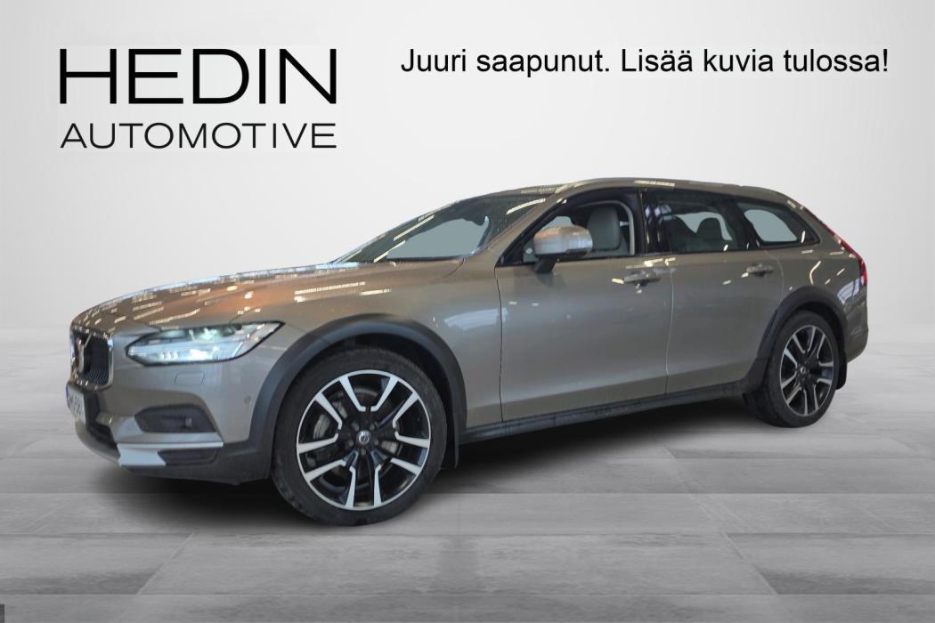 Volvo V90 Cross Country 2022