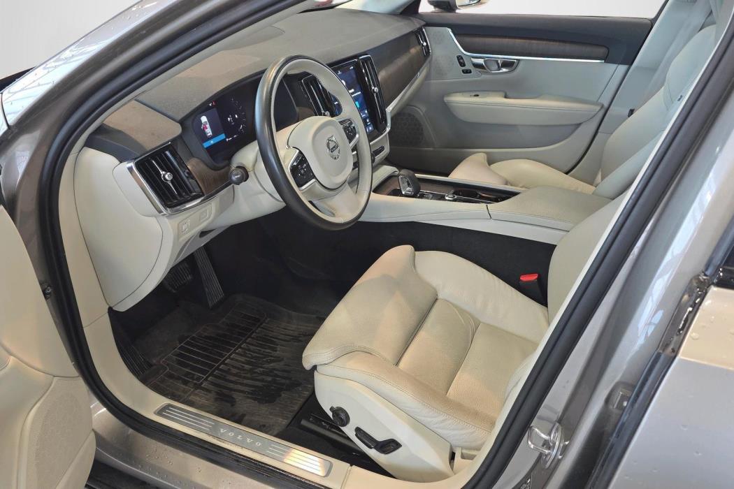 Volvo V90 Cross Country 2022