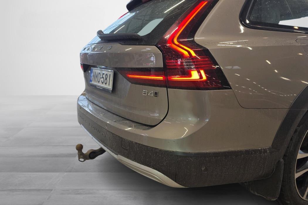 Volvo V90 Cross Country 2022