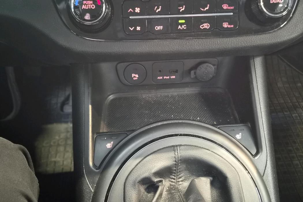 KIA SPORTAGE 2012