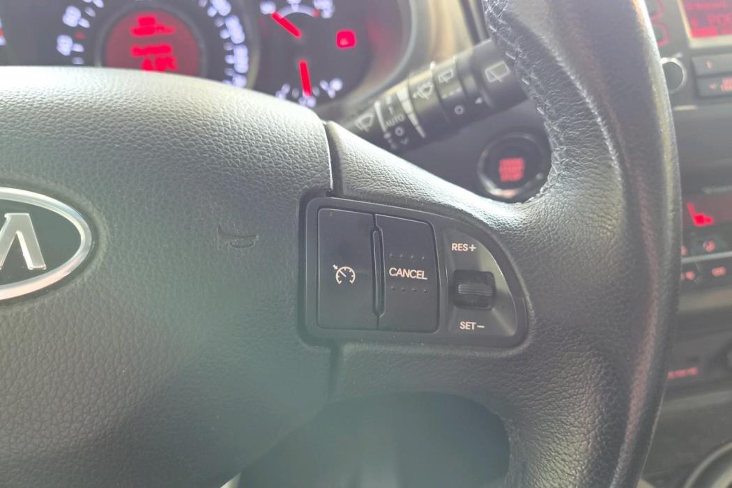 KIA SPORTAGE 2012