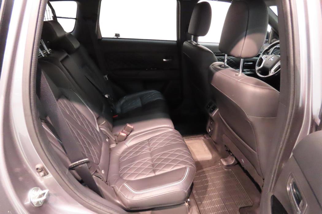 Mitsubishi Outlander PHEV 2020