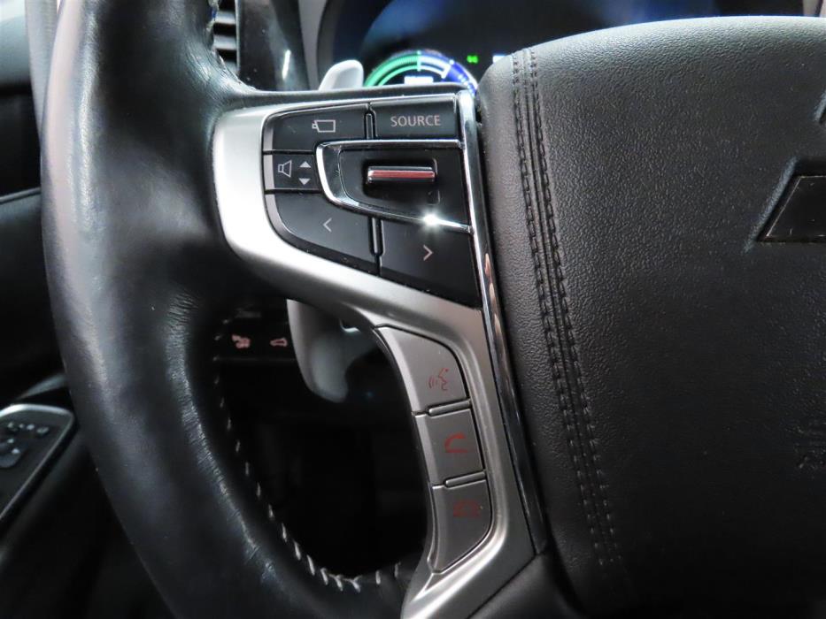 Mitsubishi Outlander PHEV 2020