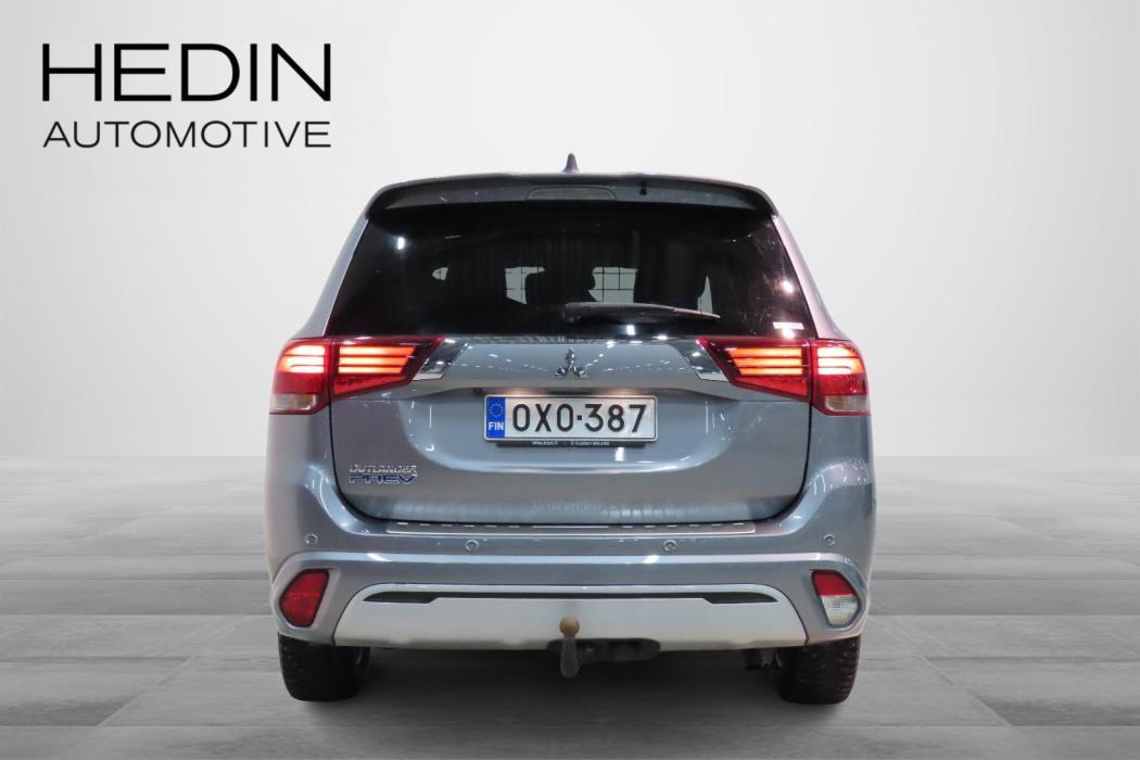 Mitsubishi Outlander PHEV 2020