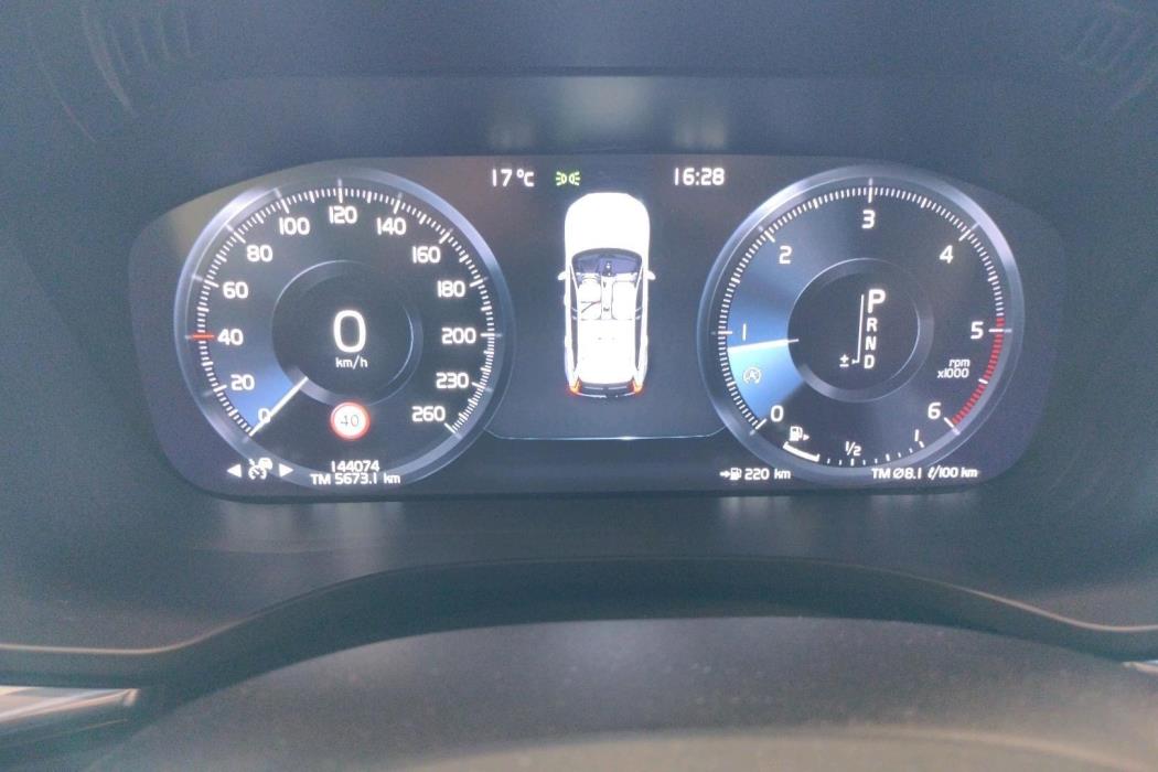 VOLVO XC60 2019