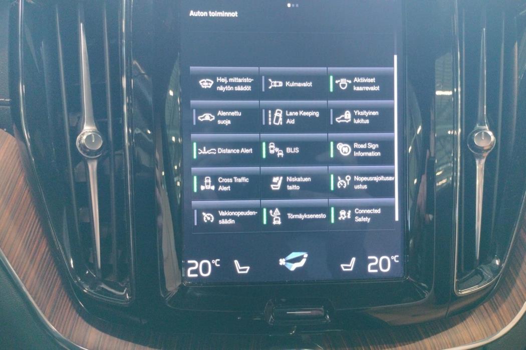 VOLVO XC60 2019