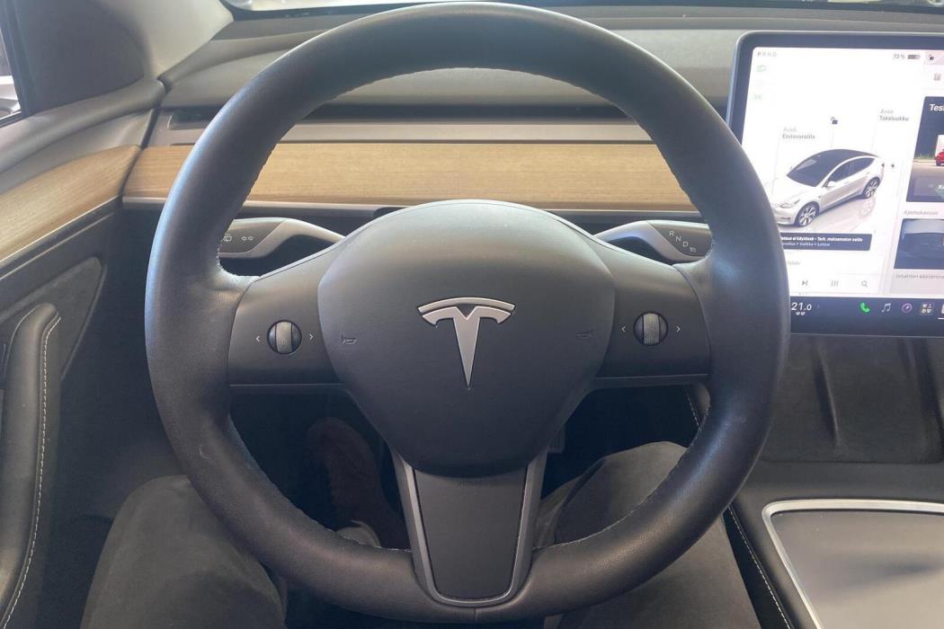 Tesla Model Y 2022