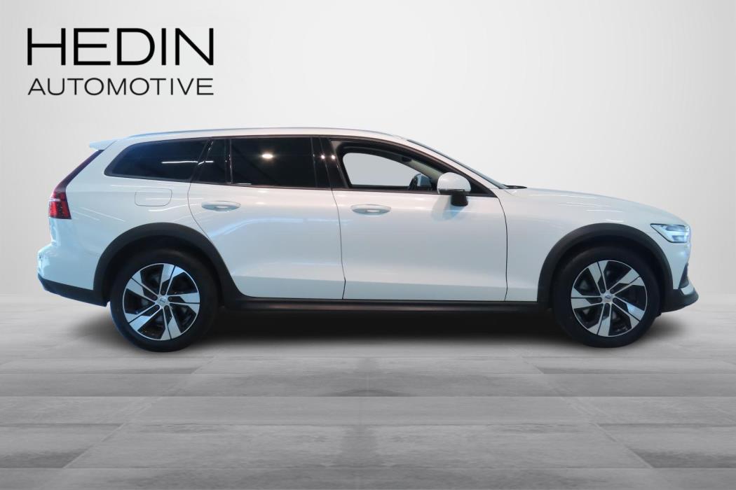Volvo V60 Cross Country 2020