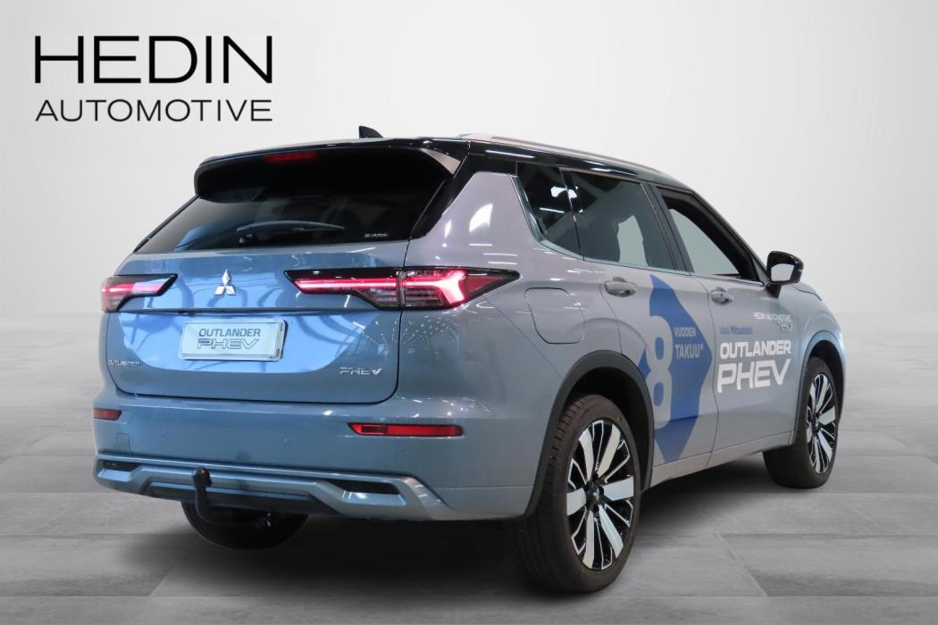 Mitsubishi Outlander 2025