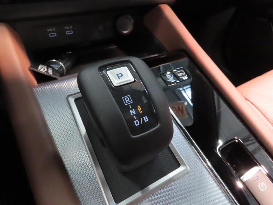 Mitsubishi Outlander 2025