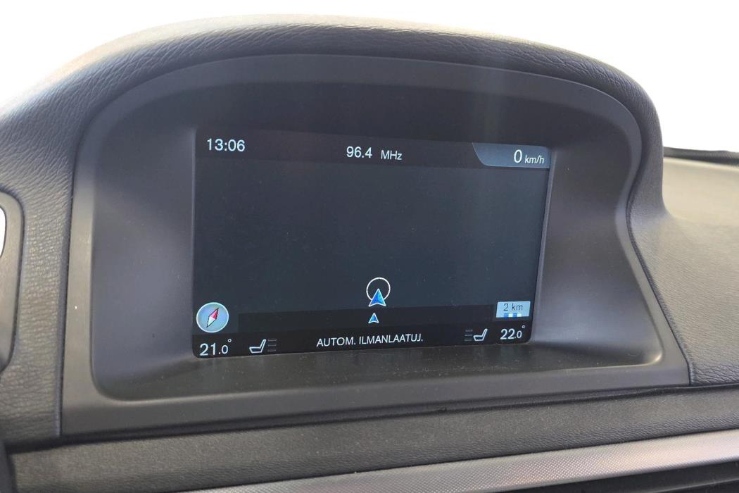 VOLVO V70 2015