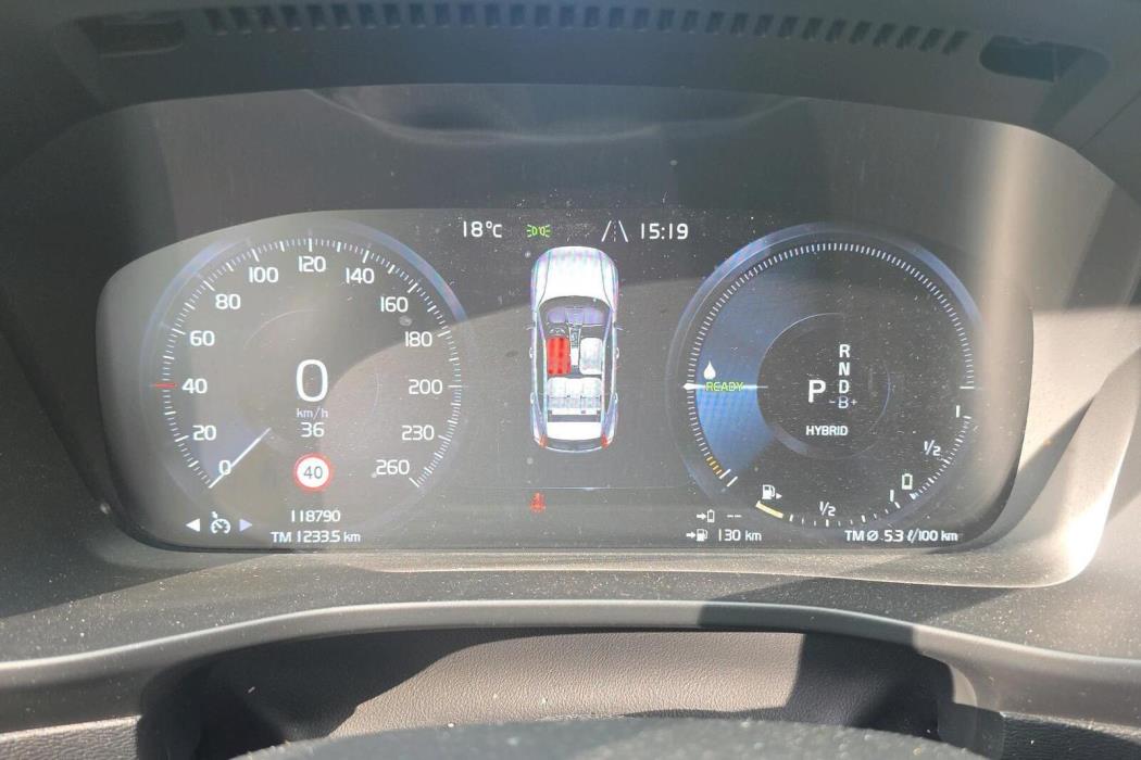 Volvo XC40 2021
