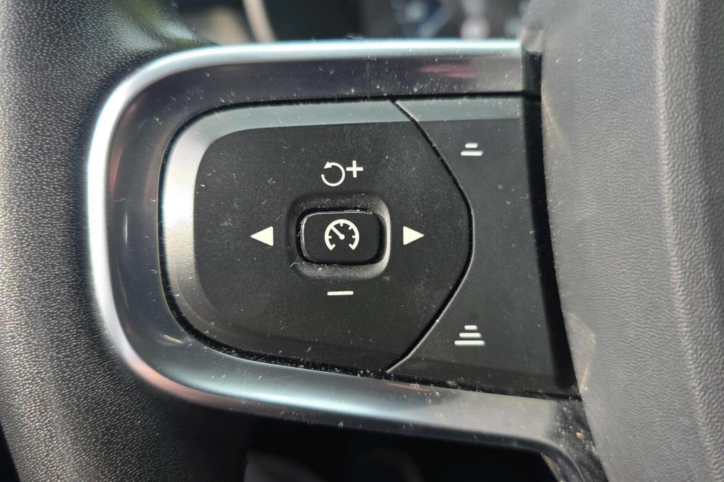 Volvo XC40 2021