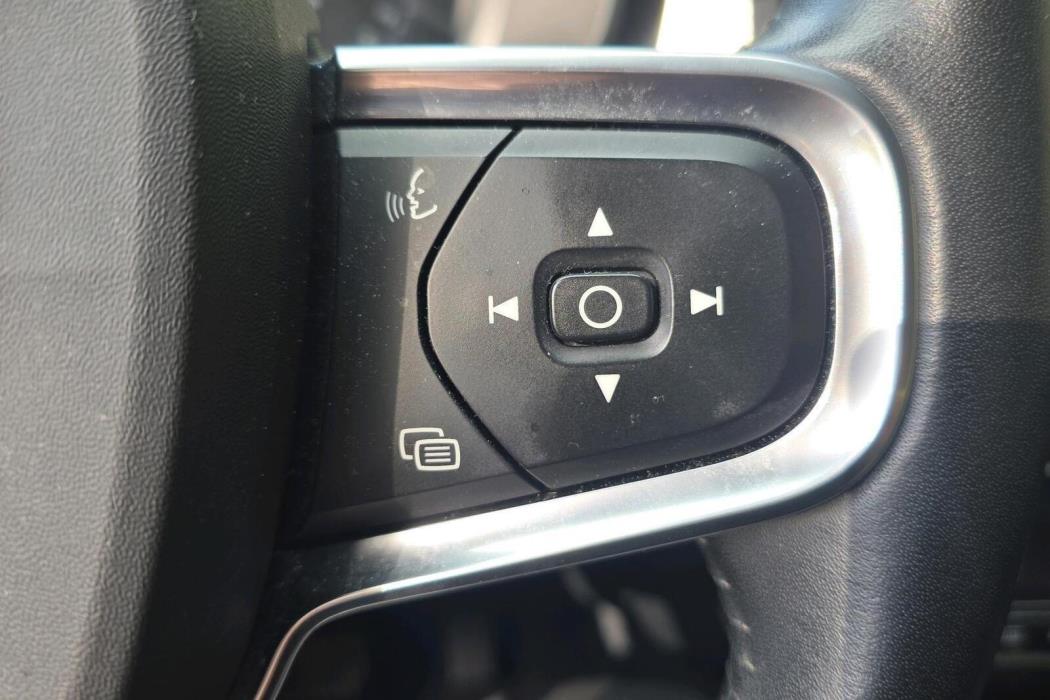Volvo XC40 2021