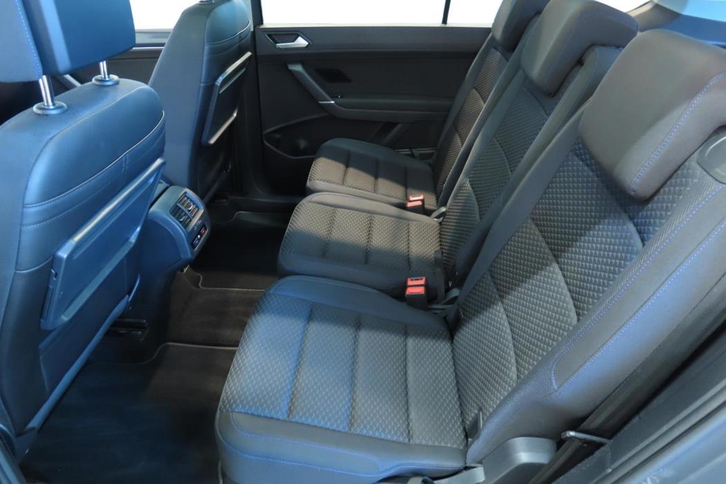 Volkswagen Touran 2021