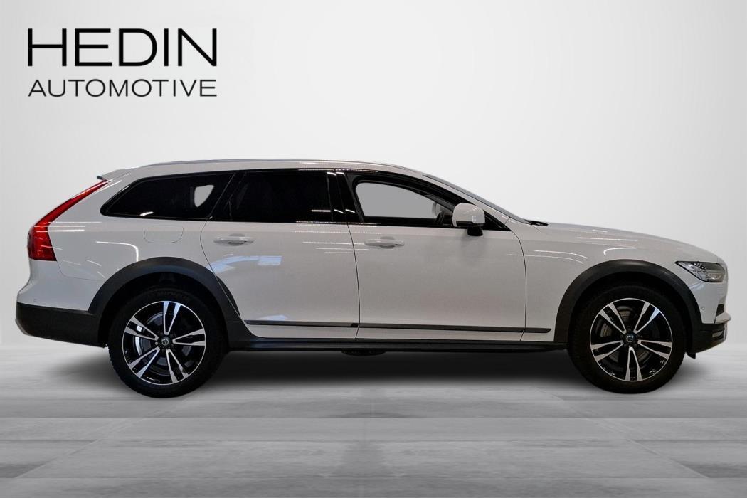 Volvo V90 Cross Country 2018