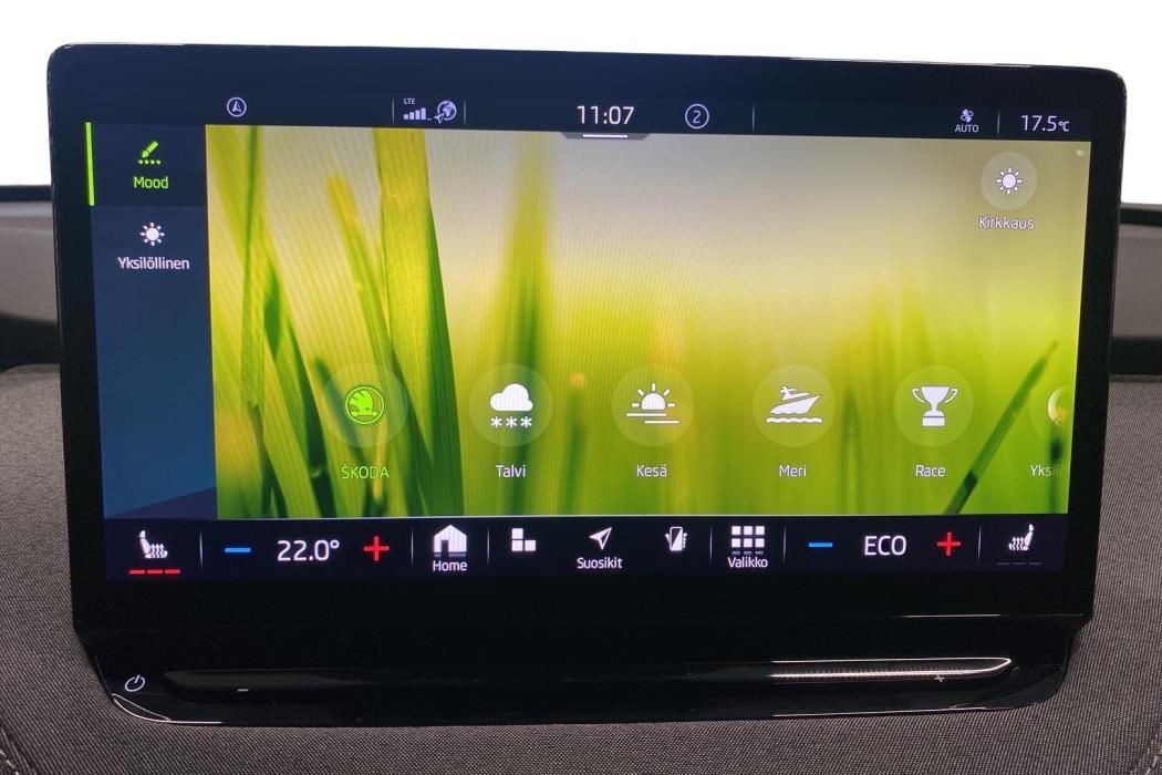 SKODA Enyaq 2023