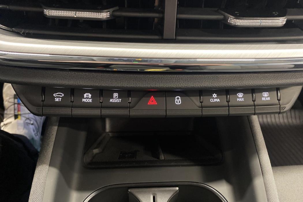 SKODA Enyaq 2023