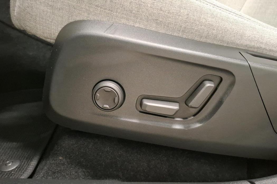 Volvo C40 2023