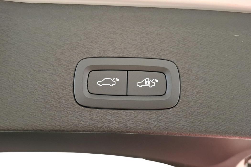 Volvo C40 2023