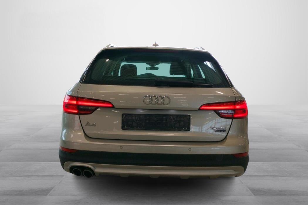 Audi A4 allroad quattro 2017