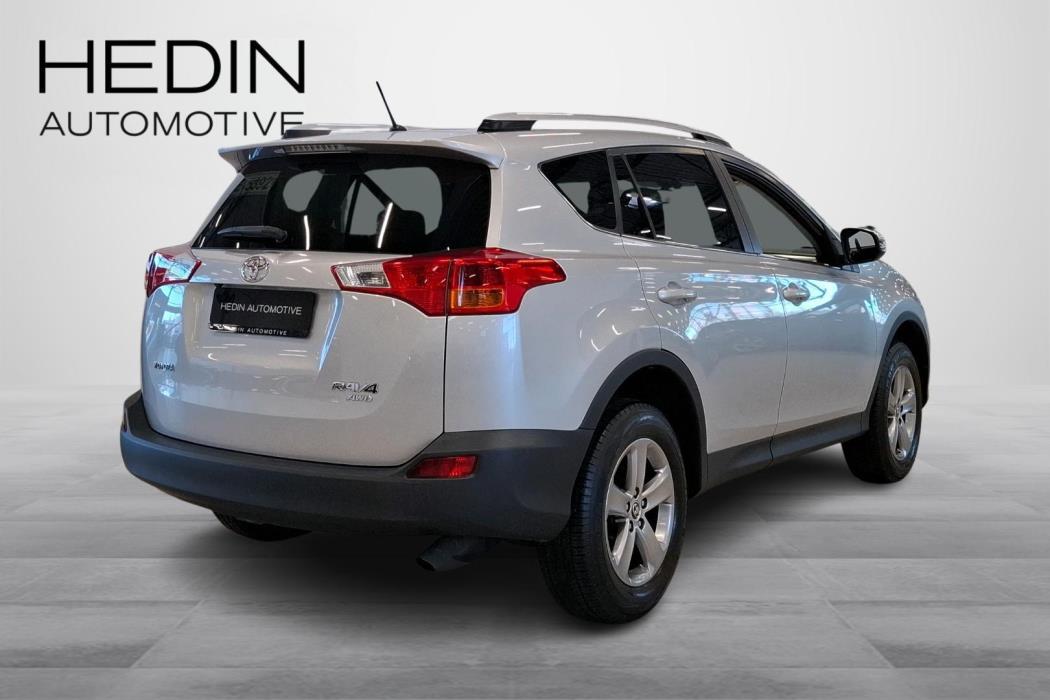 Toyota RAV4 2015