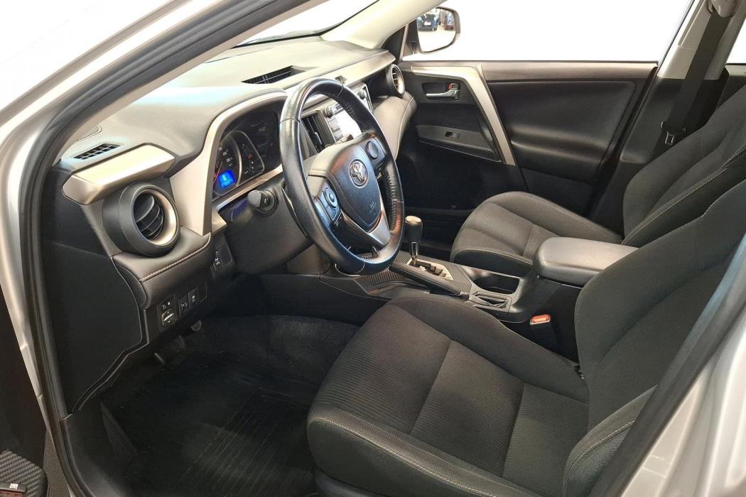 Toyota RAV4 2015
