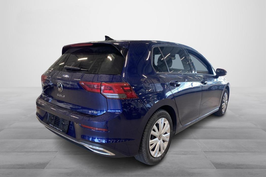VOLKSWAGEN GOLF 2023