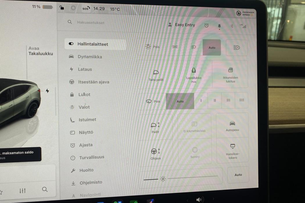 TESLA Model Y 2023