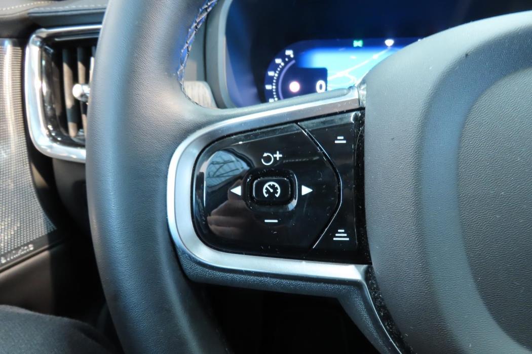 Volvo V90 2023