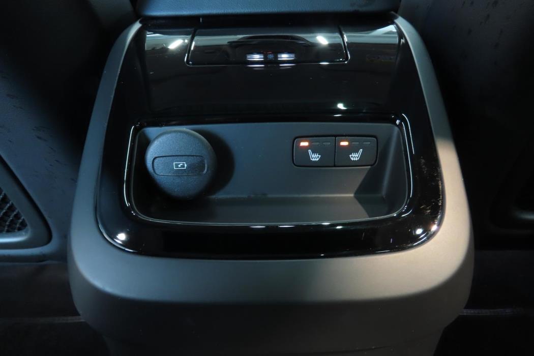 Volvo V90 2023