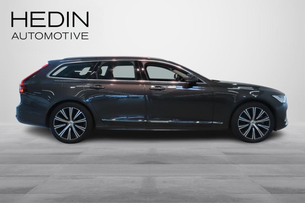 Volvo V90 2023