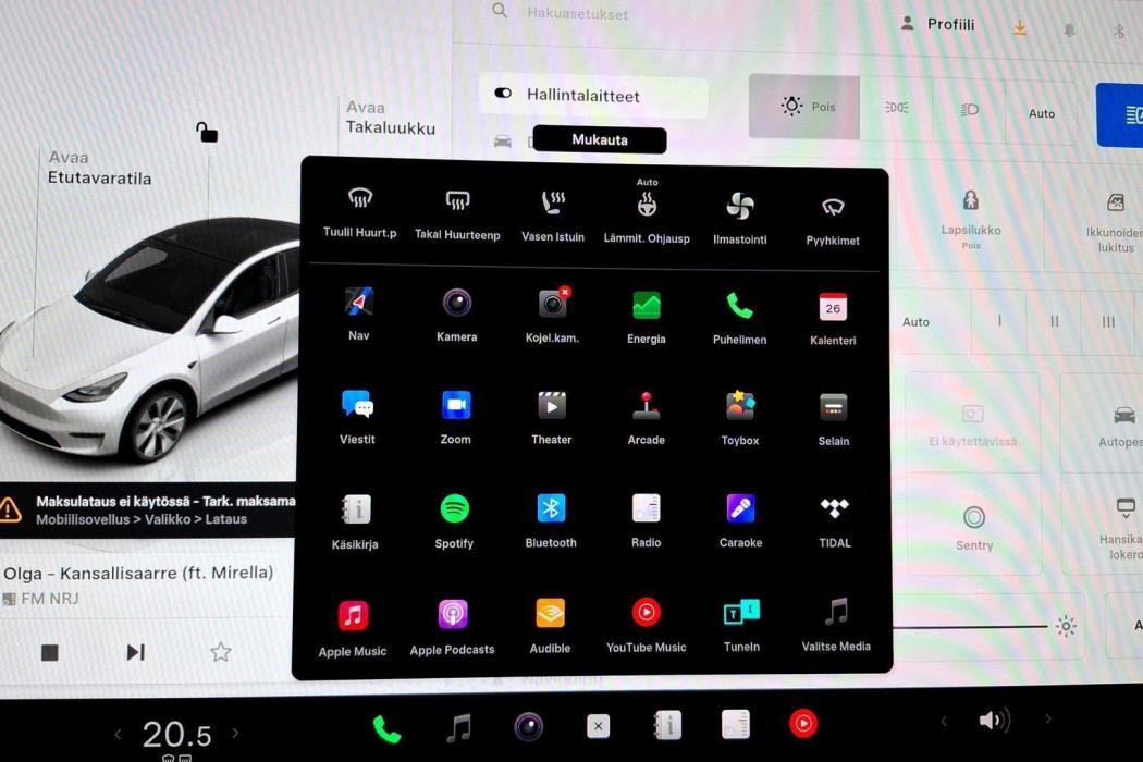 Tesla Model Y 2022