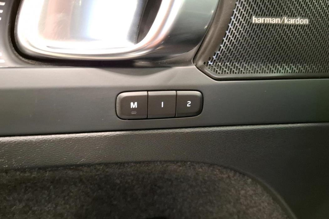 Volvo XC40 2024