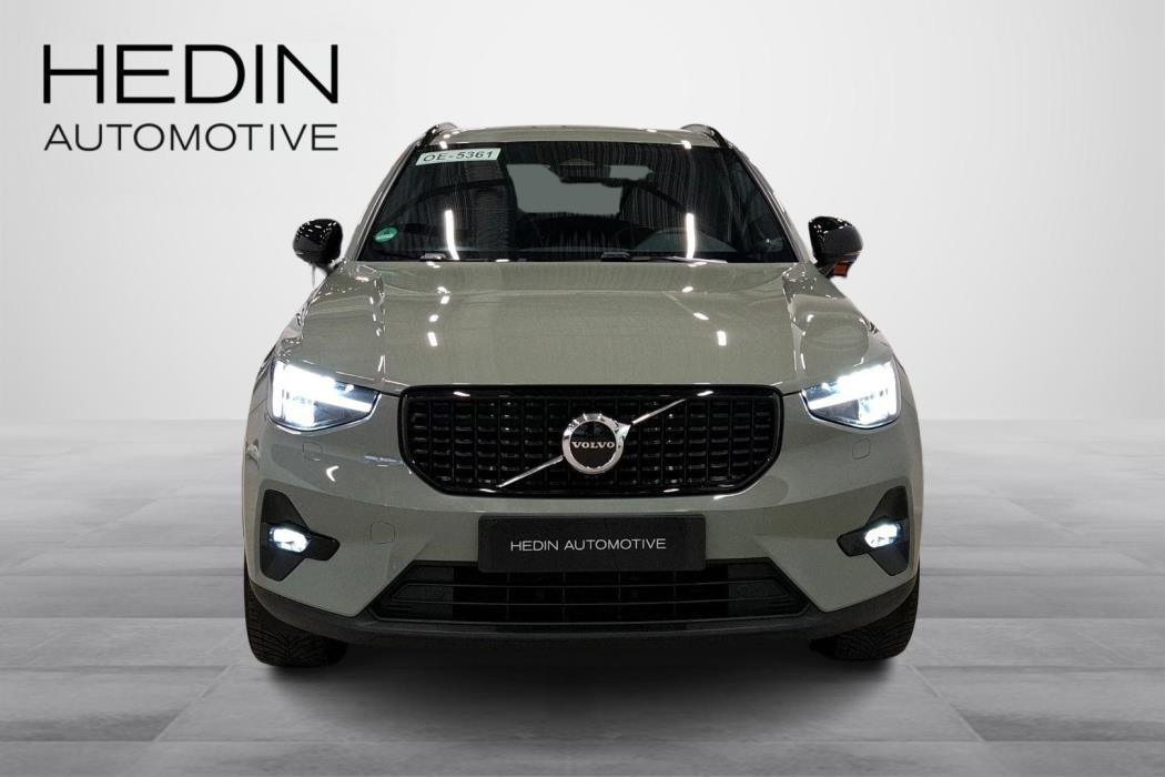Volvo XC40 2024