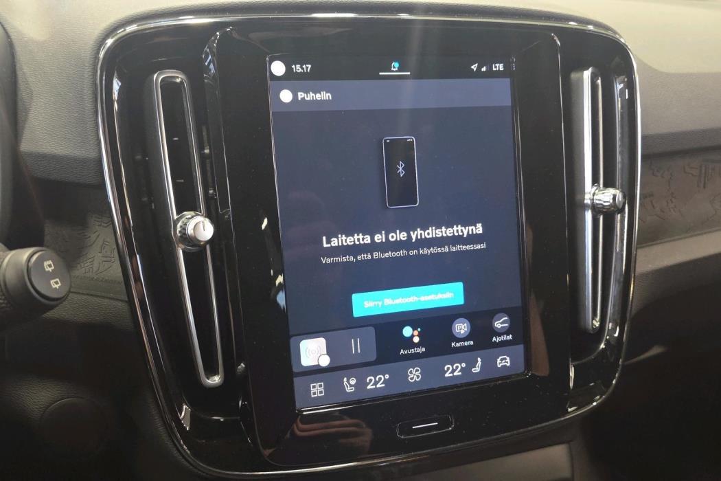 VOLVO XC40 2023