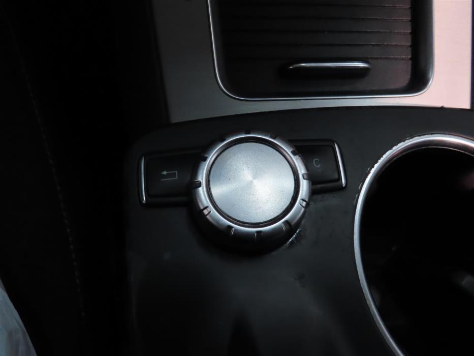 MERCEDES-BENZ GLK 2013