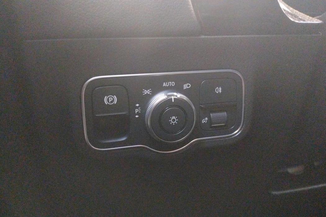 Mercedes-Benz GLA 2021